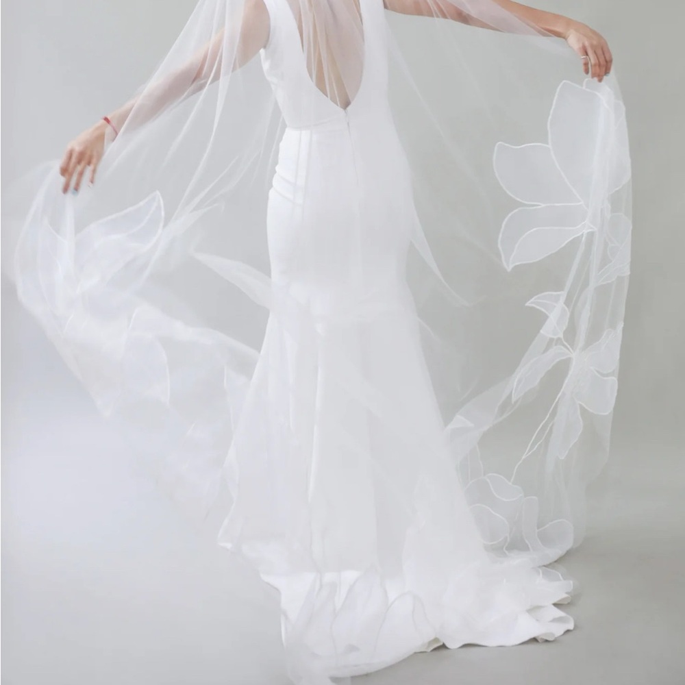 Light Ivory Floral Cathedral Veil